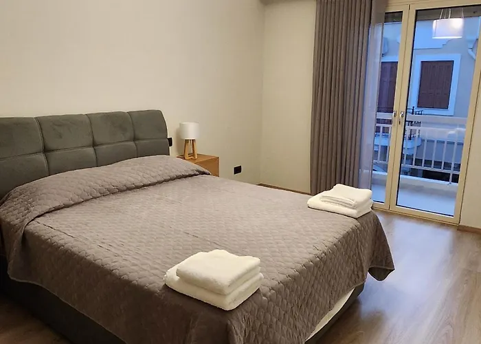 Aura - Old Town Apartmán *